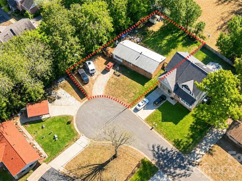 1122 Zion Court, Charlotte, NC 28209.  MLS# CAR4383577, YatesRealty ID 28241. Aerial