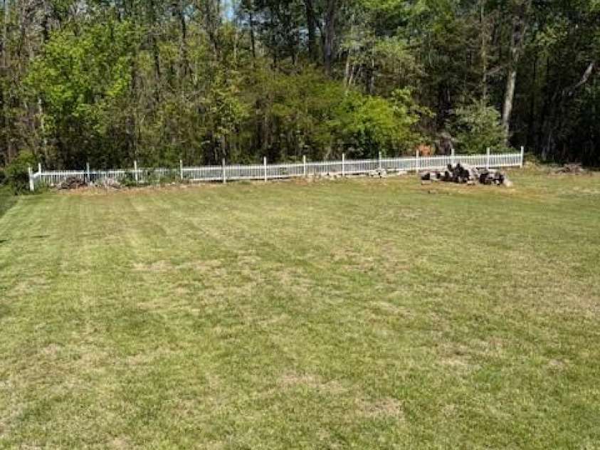 1126 Cannon Drive, Lenoir, NC 28645.  MLS# CAR4373262, YatesRealty ID 28242. 