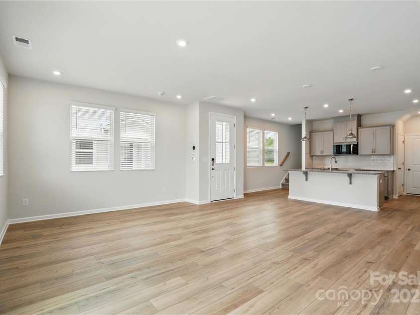 2027 Vinyasa Lane, Charlotte, NC 28215.  MLS# CAR4285784, YatesRealty ID 28243. 
