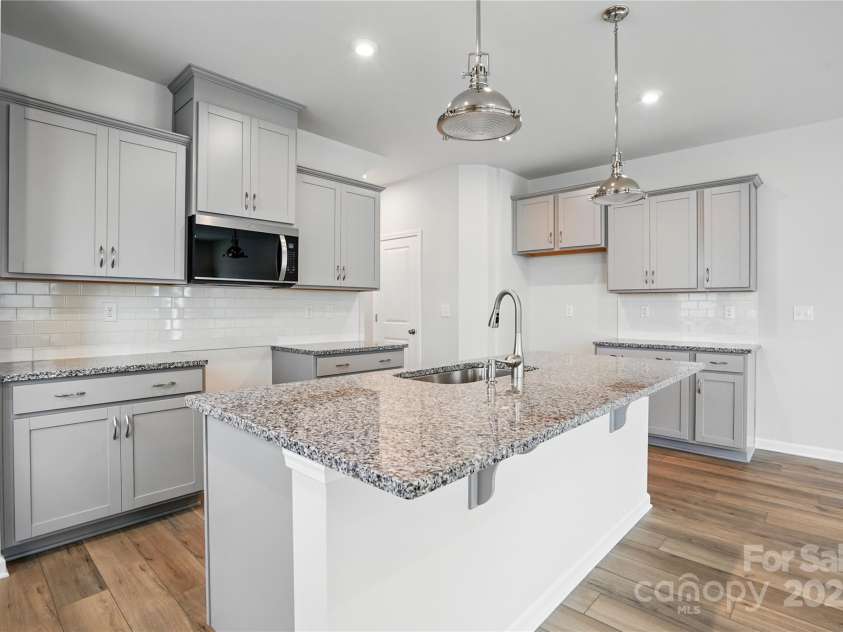 2027 Vinyasa Lane, Charlotte, NC 28215.  MLS# CAR4285784, YatesRealty ID 28243. 