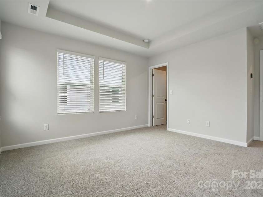 2027 Vinyasa Lane, Charlotte, NC 28215.  MLS# CAR4285784, YatesRealty ID 28243. 