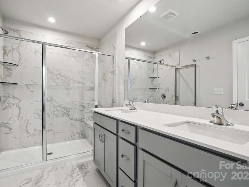 2027 Vinyasa Lane, Charlotte, NC 28215.  MLS# CAR4285784, YatesRealty ID 28243. 