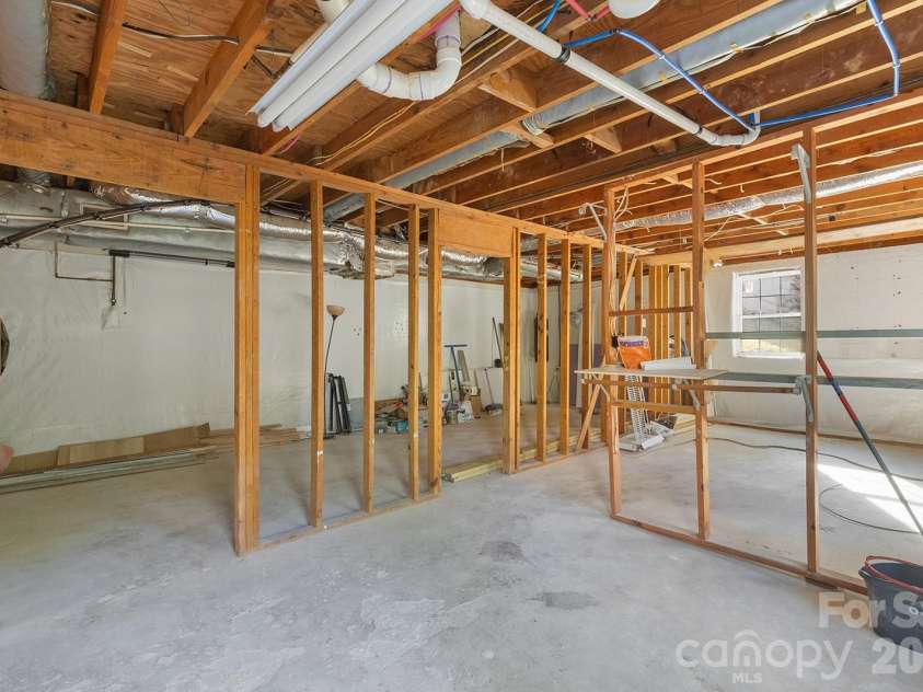 100 Chadmore Drive, Charlotte, NC 28270.  MLS# CAR4365375, YatesRealty ID 28244. Huge storage Area