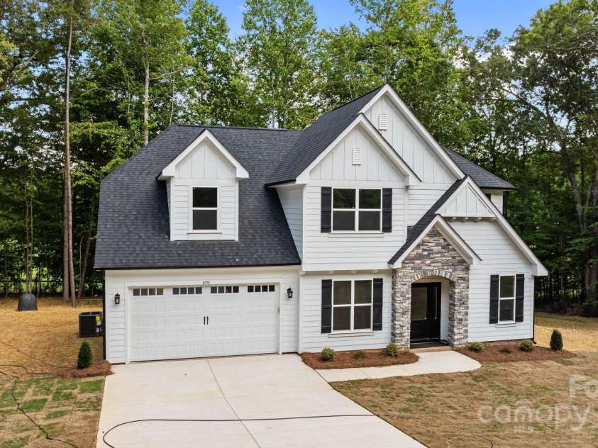 8713 providence Road, Waxhaw, NC 28173.  MLS# CAR4285371, YatesRealty ID 28244. 