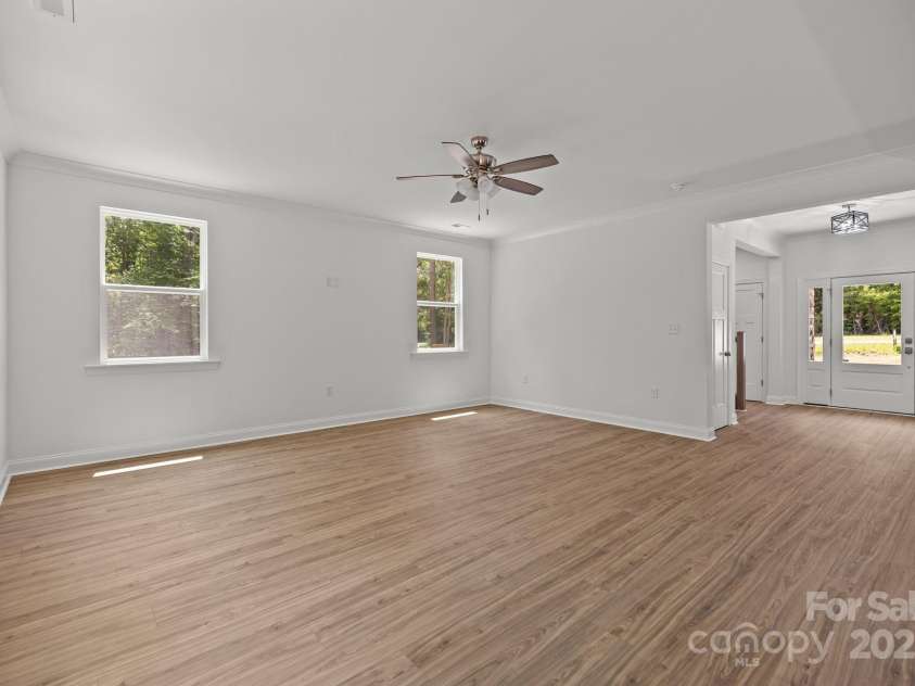 8713 providence Road, Waxhaw, NC 28173.  MLS# CAR4285371, YatesRealty ID 28244. 