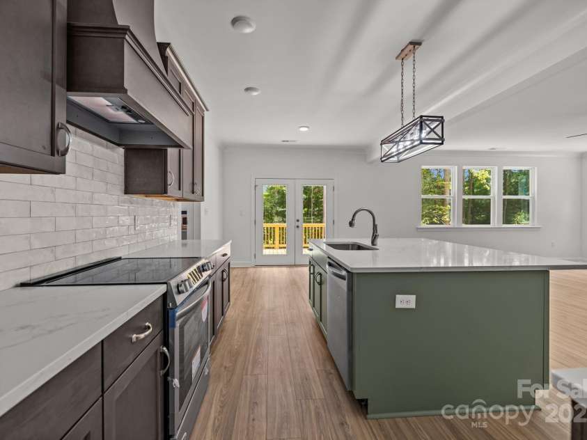 8713 providence Road, Waxhaw, NC 28173.  MLS# CAR4285371, YatesRealty ID 28244. 