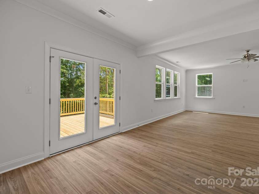 8713 providence Road, Waxhaw, NC 28173.  MLS# CAR4285371, YatesRealty ID 28244. 