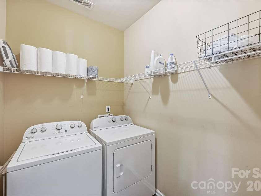 7041 Carnwarth Lane, Fort Mill, SC 29707.  MLS# CAR4369861, YatesRealty ID 28245. 