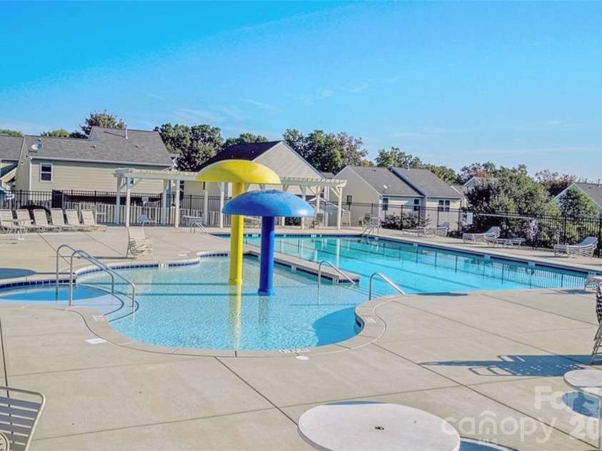 7041 Carnwarth Lane, Fort Mill, SC 29707.  MLS# CAR4369861, YatesRealty ID 28245. 