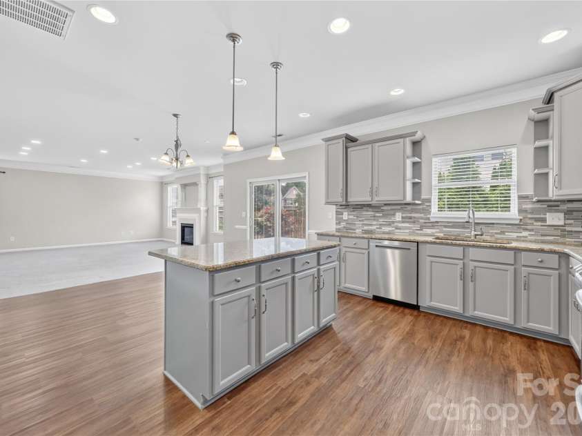 7041 Carnwarth Lane, Fort Mill, SC 29707.  MLS# CAR4369861, YatesRealty ID 28245. 