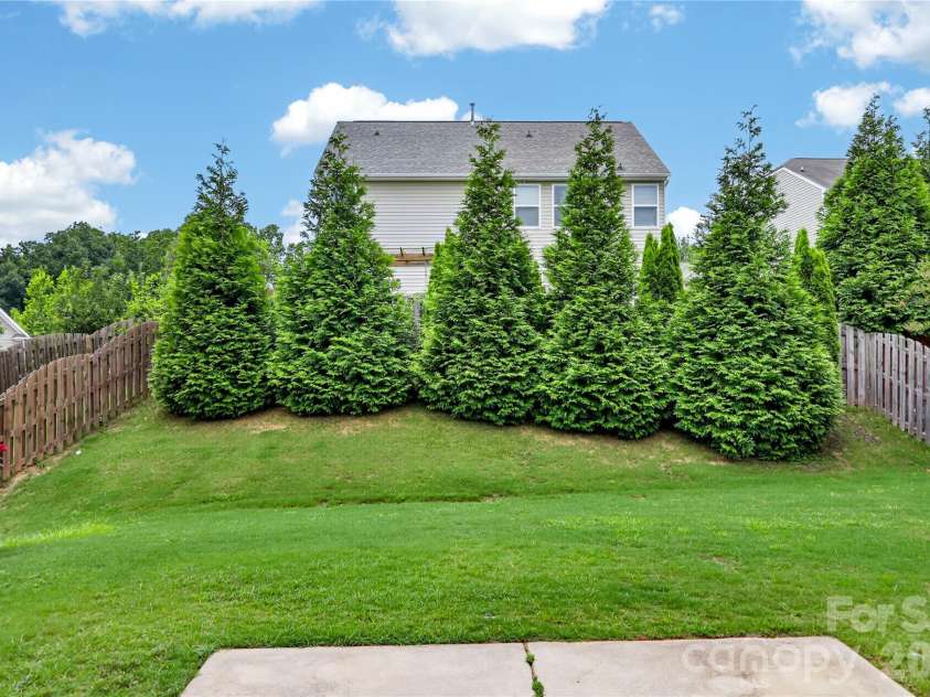 7041 Carnwarth Lane, Fort Mill, SC 29707.  MLS# CAR4369861, YatesRealty ID 28245. 