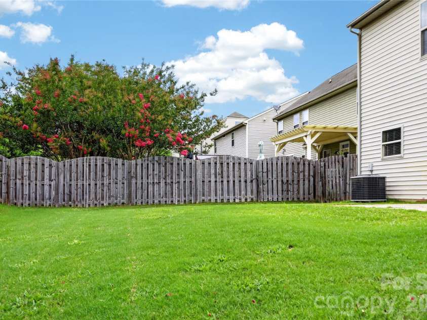 7041 Carnwarth Lane, Fort Mill, SC 29707.  MLS# CAR4369861, YatesRealty ID 28245. 