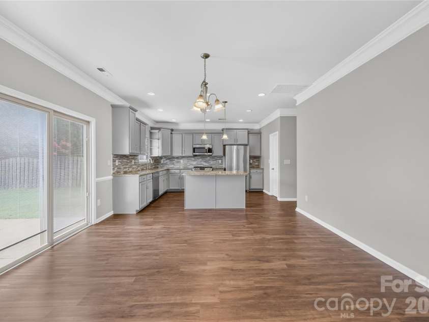 7041 Carnwarth Lane, Fort Mill, SC 29707.  MLS# CAR4369861, YatesRealty ID 28245. 