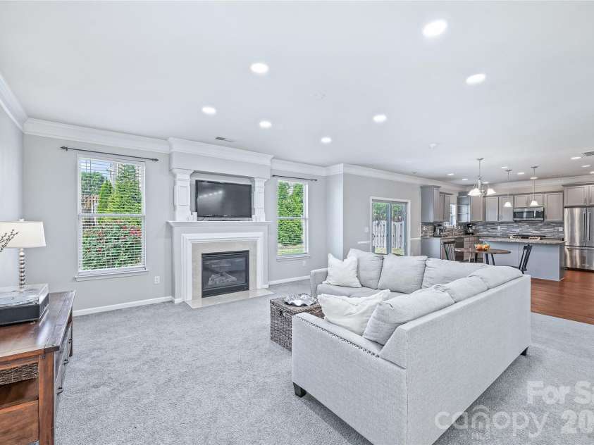 7041 Carnwarth Lane, Fort Mill, SC 29707.  MLS# CAR4369861, YatesRealty ID 28245. 