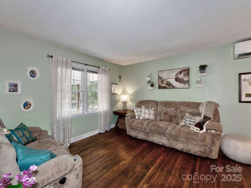 432 Lake Shore Drive, Fort Mill, SC 29715.  MLS# CAR4285708, YatesRealty ID 28246. 