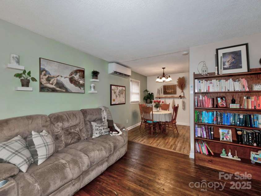 432 Lake Shore Drive, Fort Mill, SC 29715.  MLS# CAR4285708, YatesRealty ID 28246. 