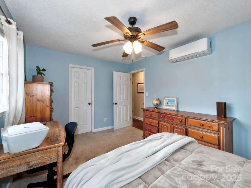 432 Lake Shore Drive, Fort Mill, SC 29715.  MLS# CAR4285708, YatesRealty ID 28246. 