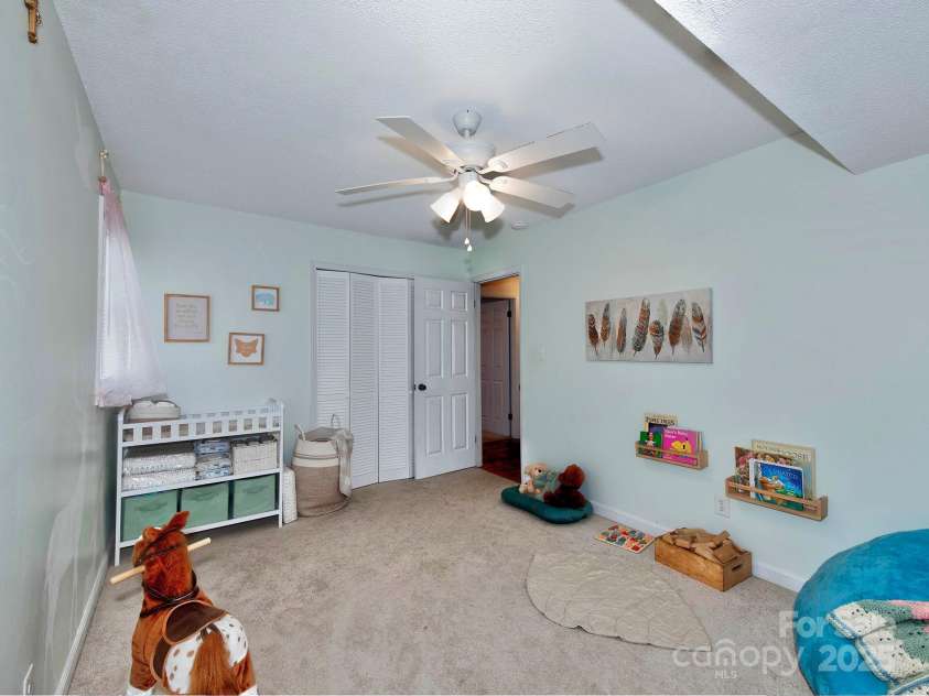 432 Lake Shore Drive, Fort Mill, SC 29715.  MLS# CAR4285708, YatesRealty ID 28246. 