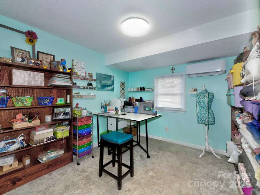 432 Lake Shore Drive, Fort Mill, SC 29715.  MLS# CAR4285708, YatesRealty ID 28246. 
