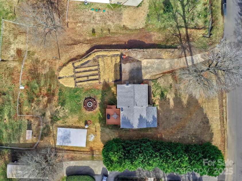 432 Lake Shore Drive, Fort Mill, SC 29715.  MLS# CAR4285708, YatesRealty ID 28246. 