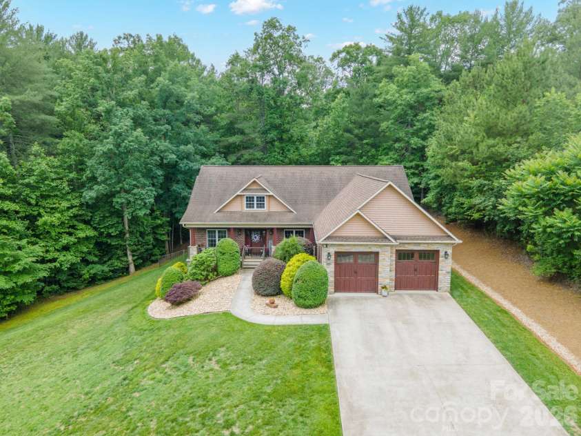 5361 Antler Creek Drive, Granite Falls, NC 28630.  MLS# CAR4389414, YatesRealty ID 28246. 