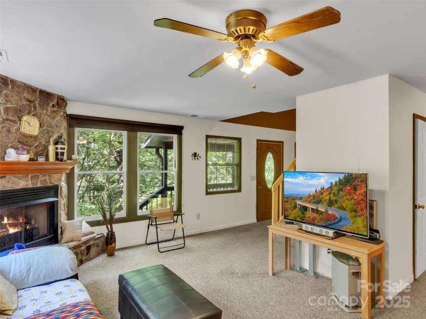 57 Copperhead Cove, Sylva, NC 28779.  MLS# CAR4273722, YatesRealty ID 28247. 