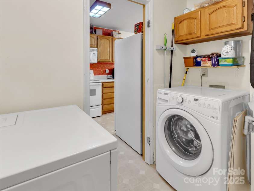 57 Copperhead Cove, Sylva, NC 28779.  MLS# CAR4273722, YatesRealty ID 28247. 