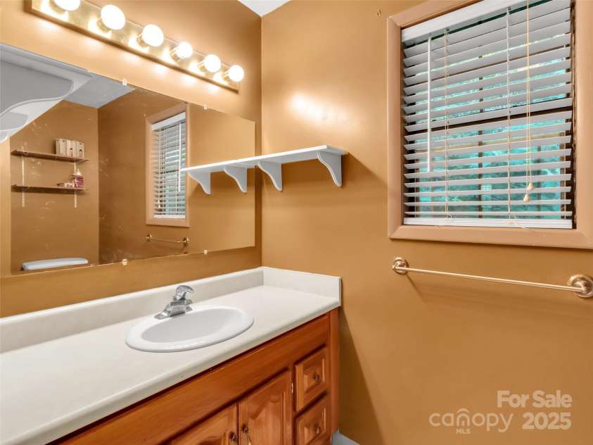 57 Copperhead Cove, Sylva, NC 28779.  MLS# CAR4273722, YatesRealty ID 28247. 