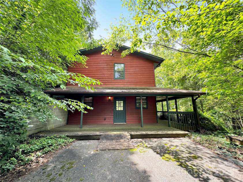 57 Copperhead Cove, Sylva, NC 28779.  MLS# CAR4273722, YatesRealty ID 28247. 