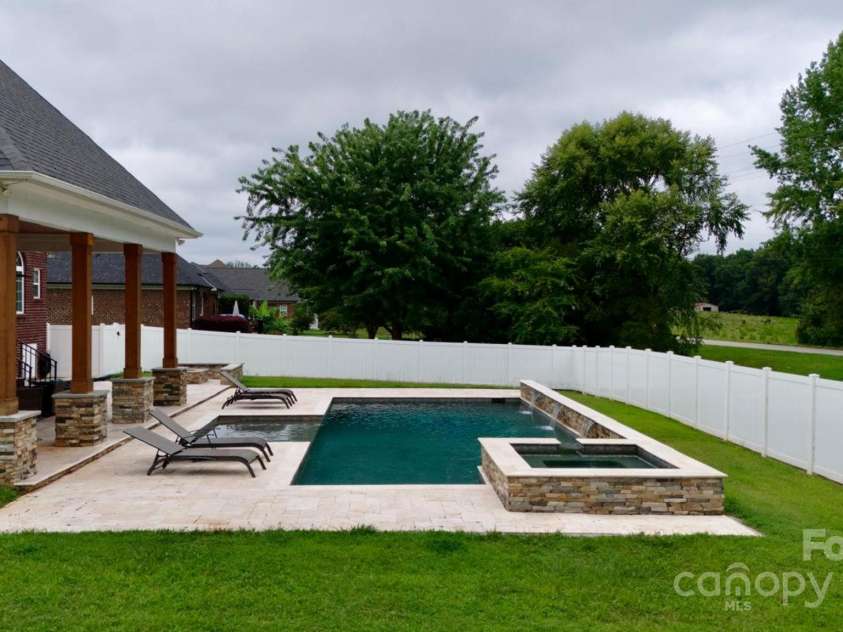 3005 Monterrey Lane, Monroe, NC 28110.  MLS# CAR4319230, YatesRealty ID 28248. 