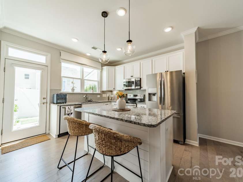 464 Spring Gardens Drive, Belmont, NC 28012.  MLS# CAR4385090, YatesRealty ID 28248. 