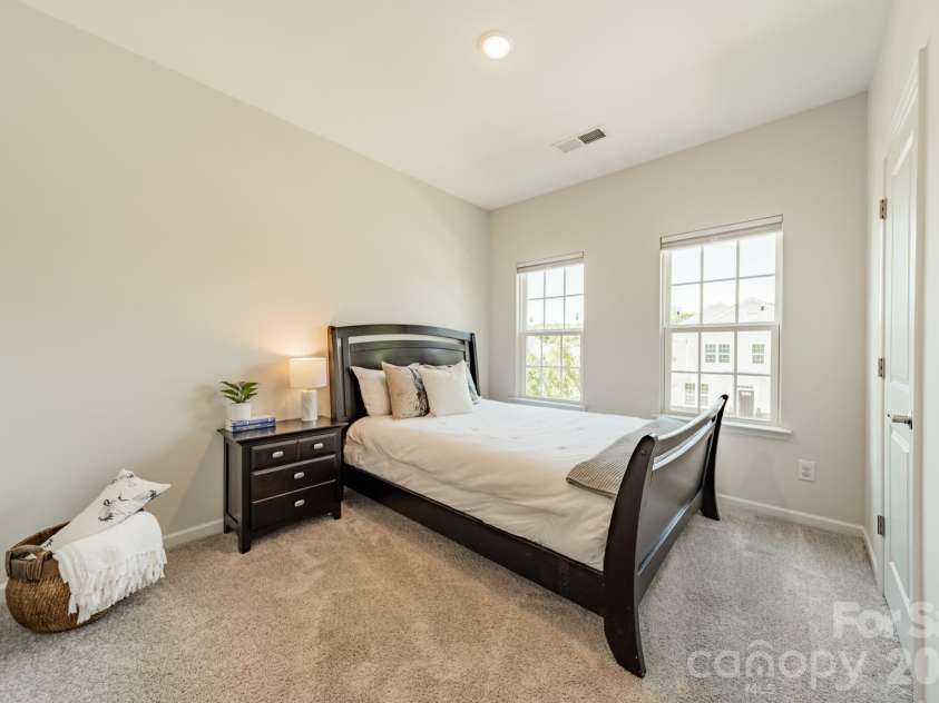 464 Spring Gardens Drive, Belmont, NC 28012.  MLS# CAR4385090, YatesRealty ID 28248. 