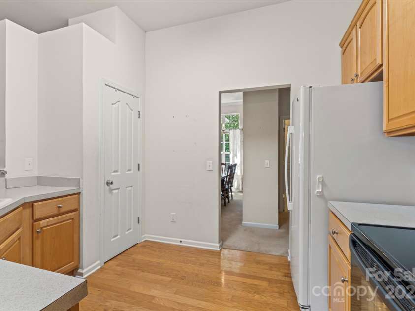 13306 Flowing Brook Court, Charlotte, NC 28273.  MLS# CAR4284045, YatesRealty ID 28249. 
