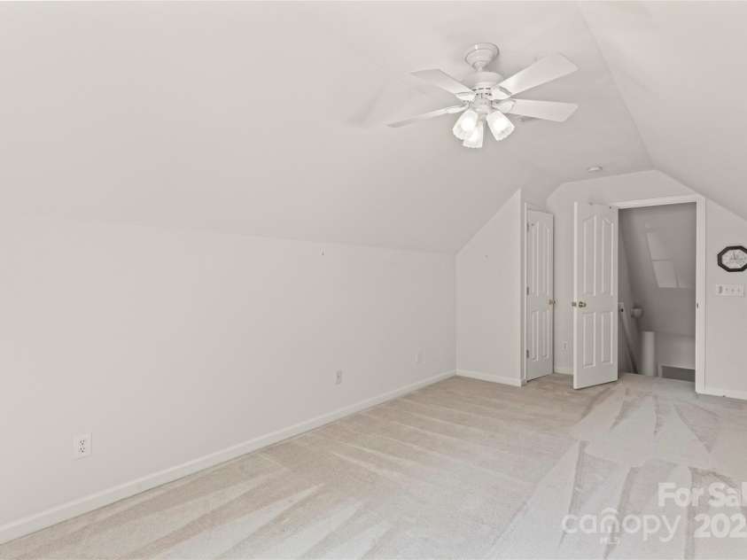13306 Flowing Brook Court, Charlotte, NC 28273.  MLS# CAR4284045, YatesRealty ID 28249. 