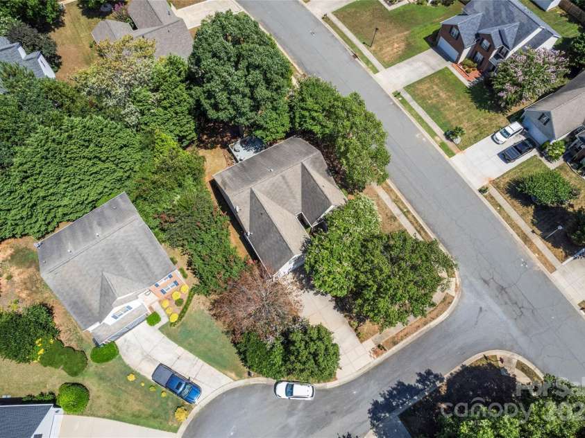 13306 Flowing Brook Court, Charlotte, NC 28273.  MLS# CAR4284045, YatesRealty ID 28249. 