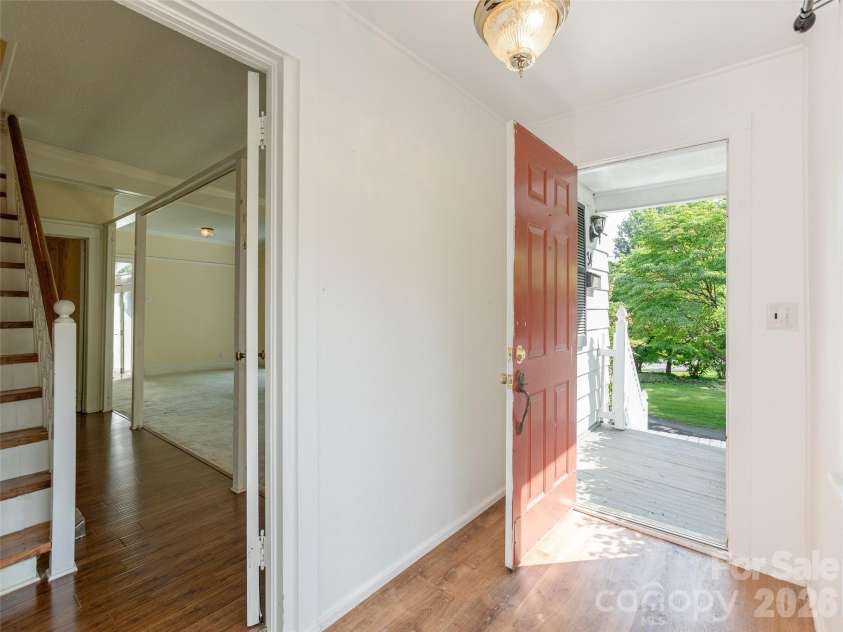 34 Lockhart Road, Tryon, NC 28782.  MLS# CAR4350844, YatesRealty ID 2825. 