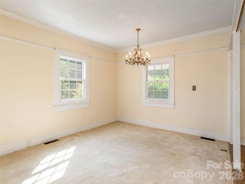 34 Lockhart Road, Tryon, NC 28782.  MLS# CAR4350844, YatesRealty ID 2825. 