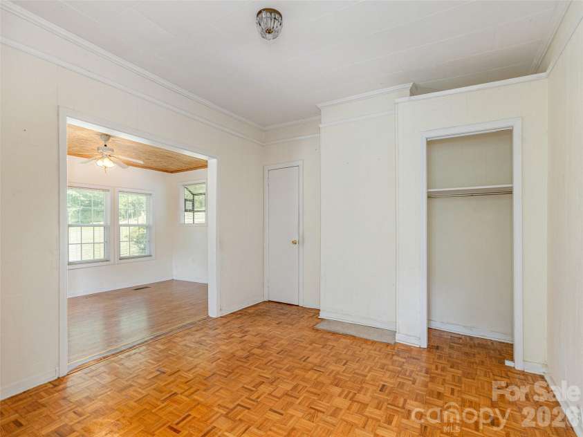 34 Lockhart Road, Tryon, NC 28782.  MLS# CAR4350844, YatesRealty ID 2825. 