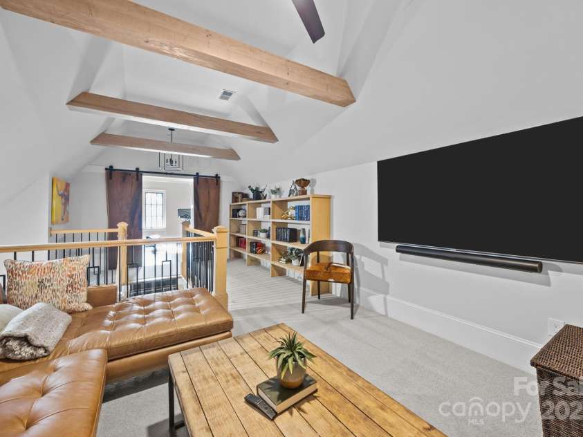 1215 Kings Drive, Charlotte, NC 28207.  MLS# CAR4284126, YatesRealty ID 28250. 
