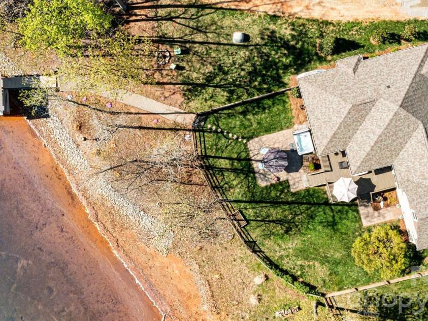 6511 Songbird Lane, Denver, NC 28037.  MLS# CAR4358271, YatesRealty ID 28250. 