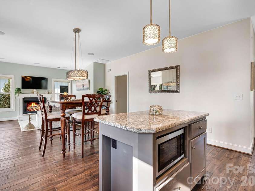 6511 Songbird Lane, Denver, NC 28037.  MLS# CAR4358271, YatesRealty ID 28250. 