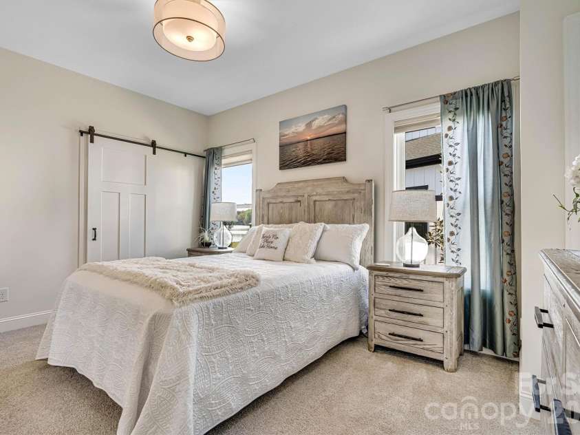 6511 Songbird Lane, Denver, NC 28037.  MLS# CAR4358271, YatesRealty ID 28250. 