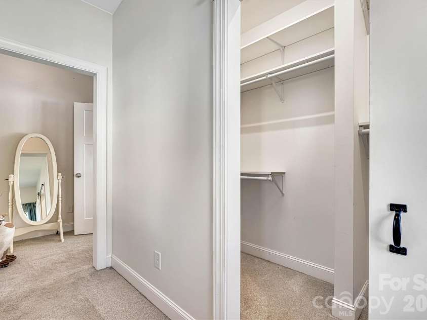 6511 Songbird Lane, Denver, NC 28037.  MLS# CAR4358271, YatesRealty ID 28250. 