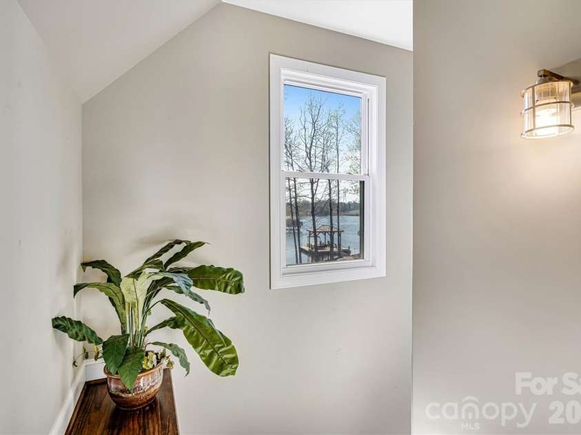 6511 Songbird Lane, Denver, NC 28037.  MLS# CAR4358271, YatesRealty ID 28250. 