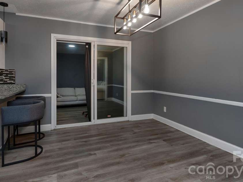 4900 Carriage Drive Circle, Charlotte, NC 28205.  MLS# CAR4385850, YatesRealty ID 28251. 