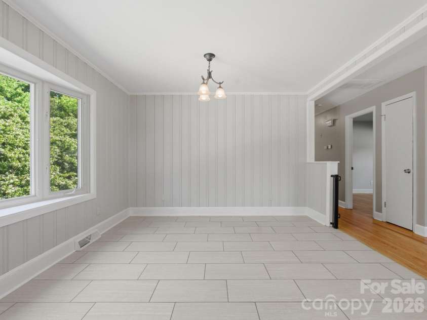 7401 Woodstream Drive, Charlotte, NC 28210.  MLS# CAR4372836, YatesRealty ID 28252. 