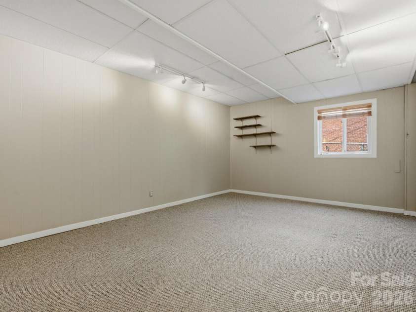 7401 Woodstream Drive, Charlotte, NC 28210.  MLS# CAR4372836, YatesRealty ID 28252. Guest Bedroom 3