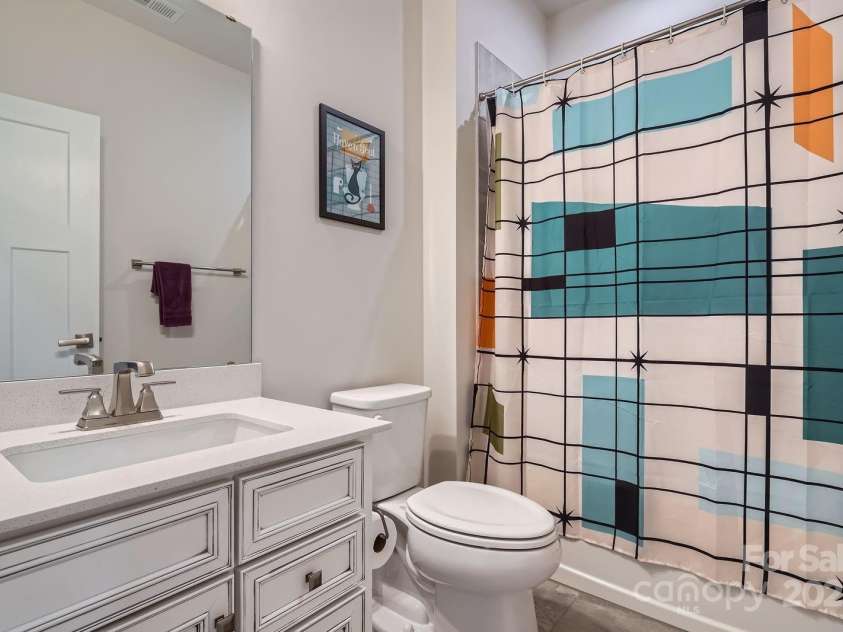 9729 Oaklawn Boulevard, Huntersville, NC 28078.  MLS# CAR4277701, YatesRealty ID 28252. Full Bath - Upper Level