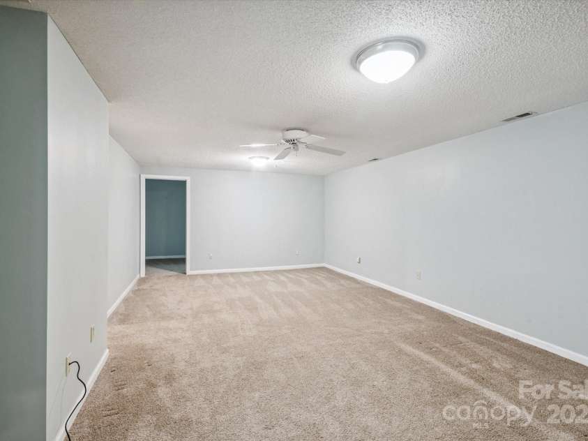 104 Britton Avenue, Hendersonville, NC 28791.  MLS# CAR4273610, YatesRealty ID 28254. 