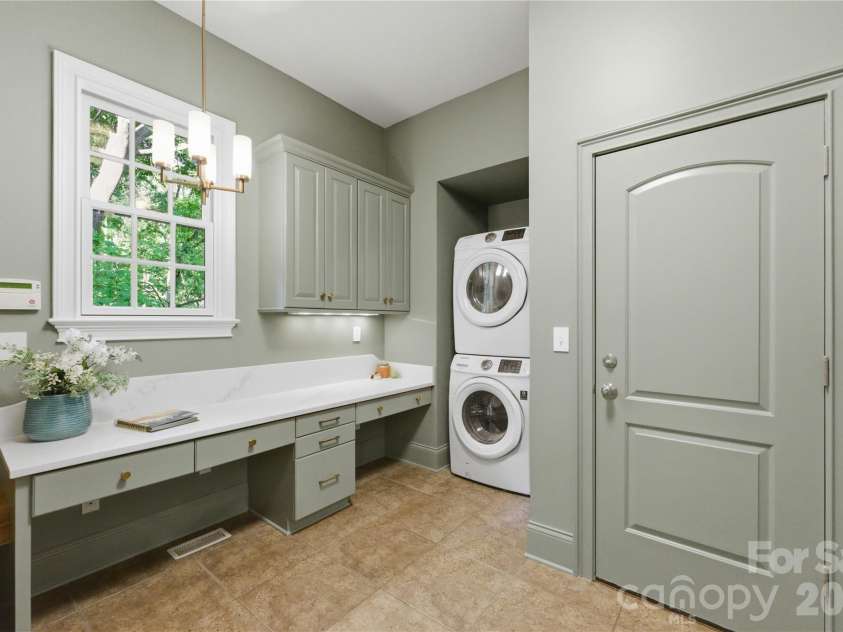 1514 Elmsford Lane, Matthews, NC 28105.  MLS# CAR4371432, YatesRealty ID 28254. Laundry Room (1:2)Drop Zone